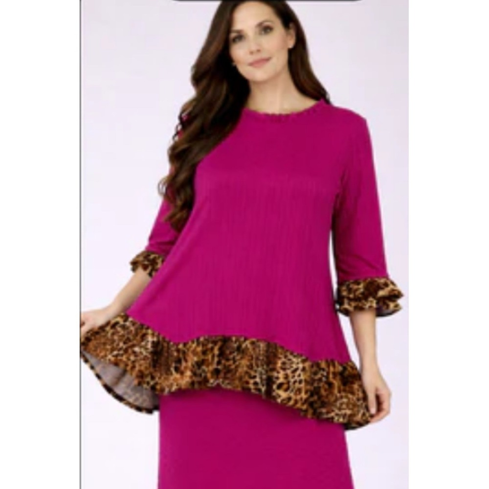Southern Stitch Magenta Pink Leopard Print Ruffle Bell Sleeve Tunic Top Medium